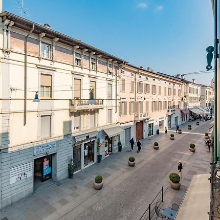 Appartamento Piazza Garibaldi - F&L Apartment Brescia Exterior foto