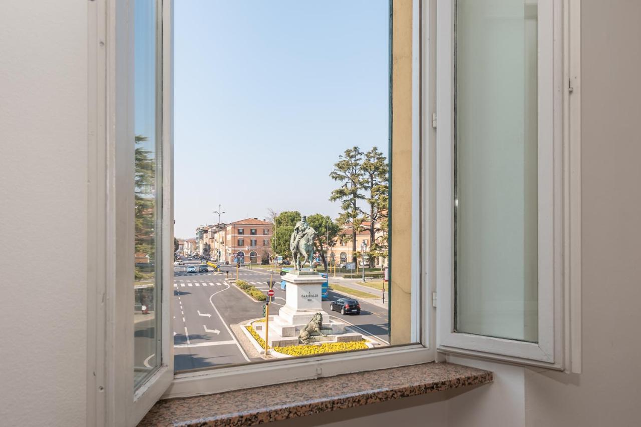 Appartamento Piazza Garibaldi - F&L Apartment Brescia Exterior foto